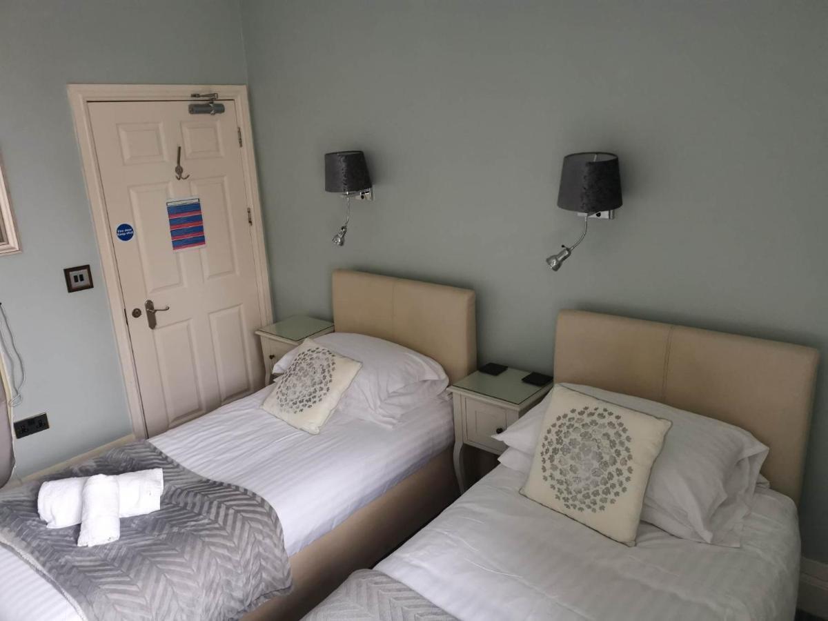Llety Teifi Guest House Cardigan Eksteriør bilde