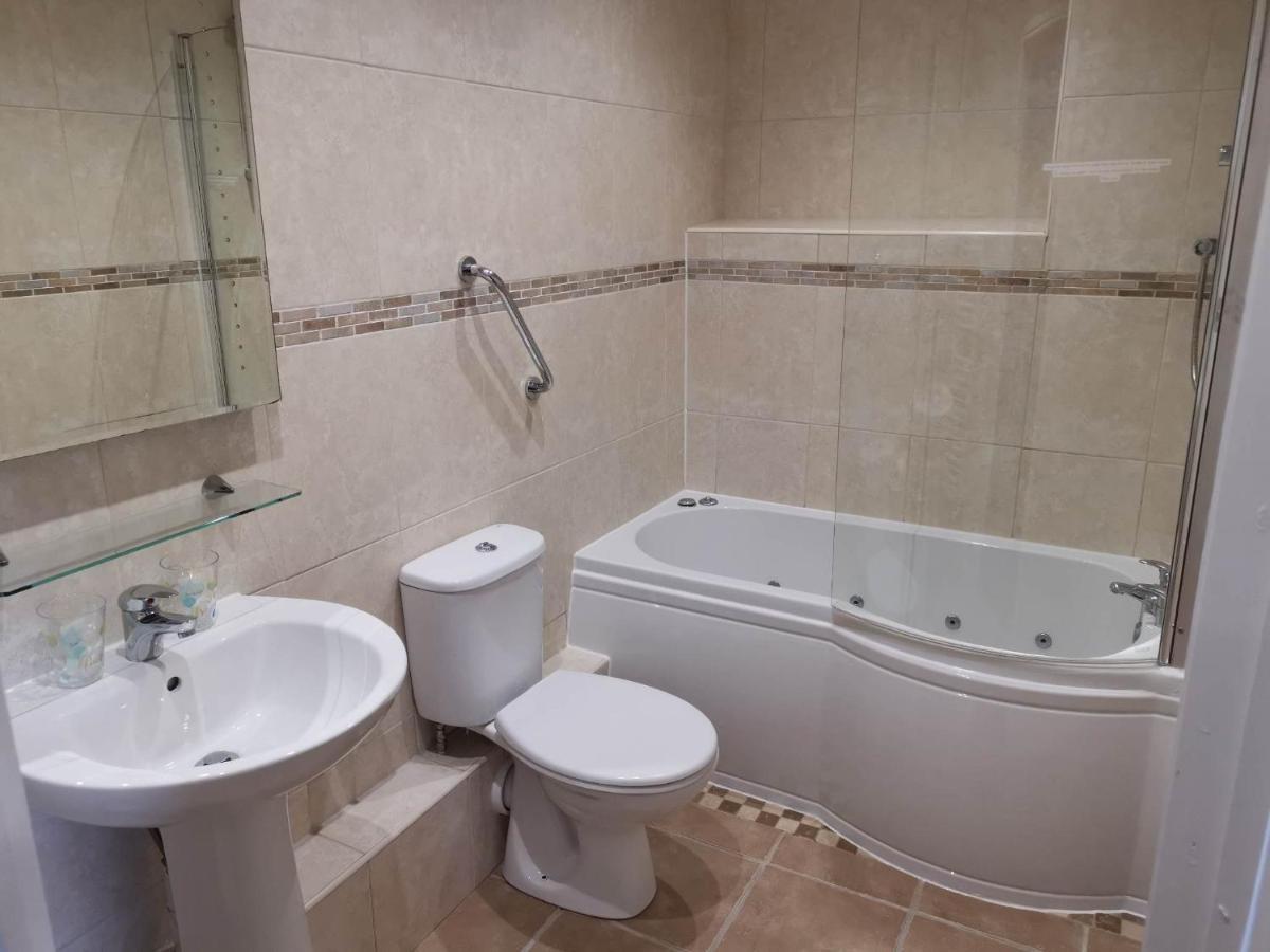 Llety Teifi Guest House Cardigan Eksteriør bilde