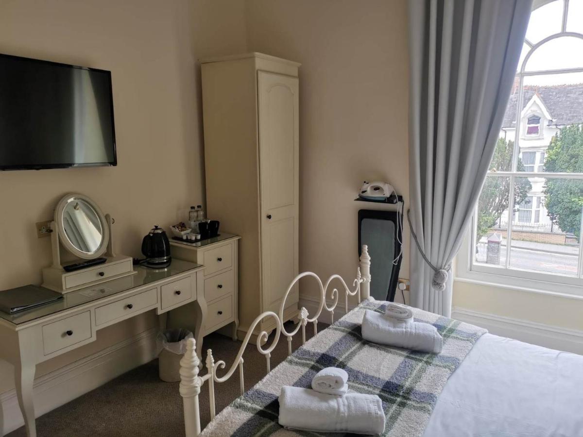 Llety Teifi Guest House Cardigan Eksteriør bilde