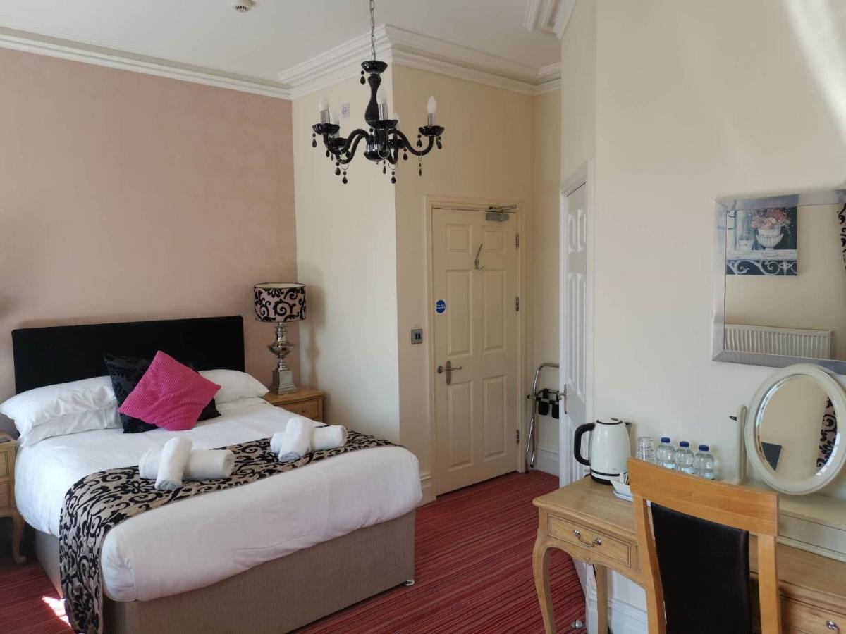Llety Teifi Guest House Cardigan Eksteriør bilde
