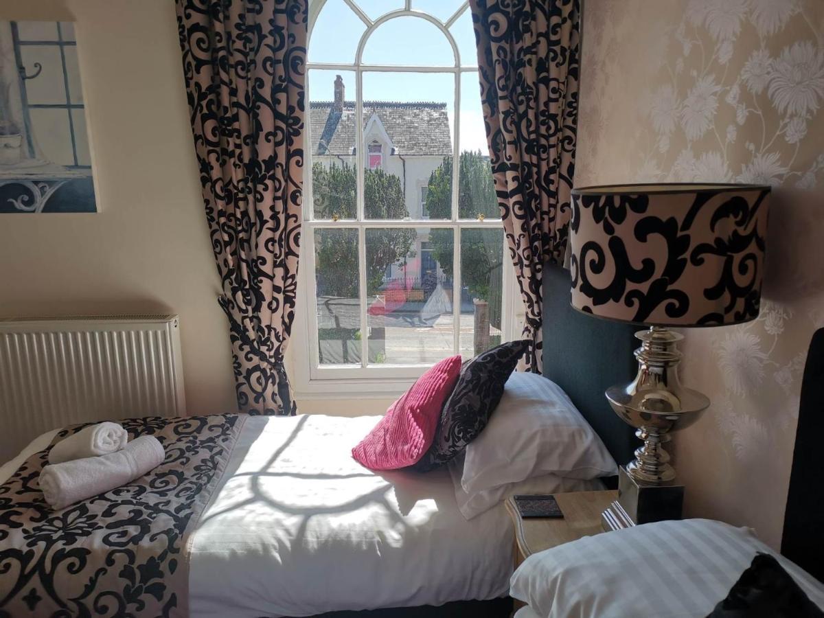 Llety Teifi Guest House Cardigan Eksteriør bilde
